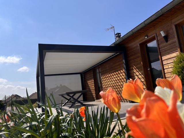 Pergola à lames orientables